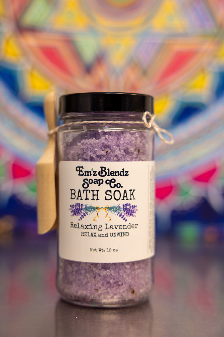Relaxing Lavender | Moisturizing Bath Soak | Bath Salts    Em'z Blendz Soap Co.