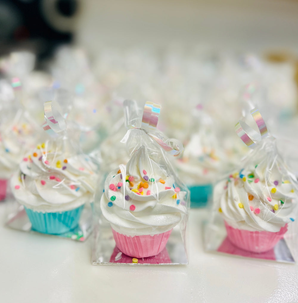 Happy Birthday Cupcake| Foaming Tub Cake    Em'z Blendz Soap Co.