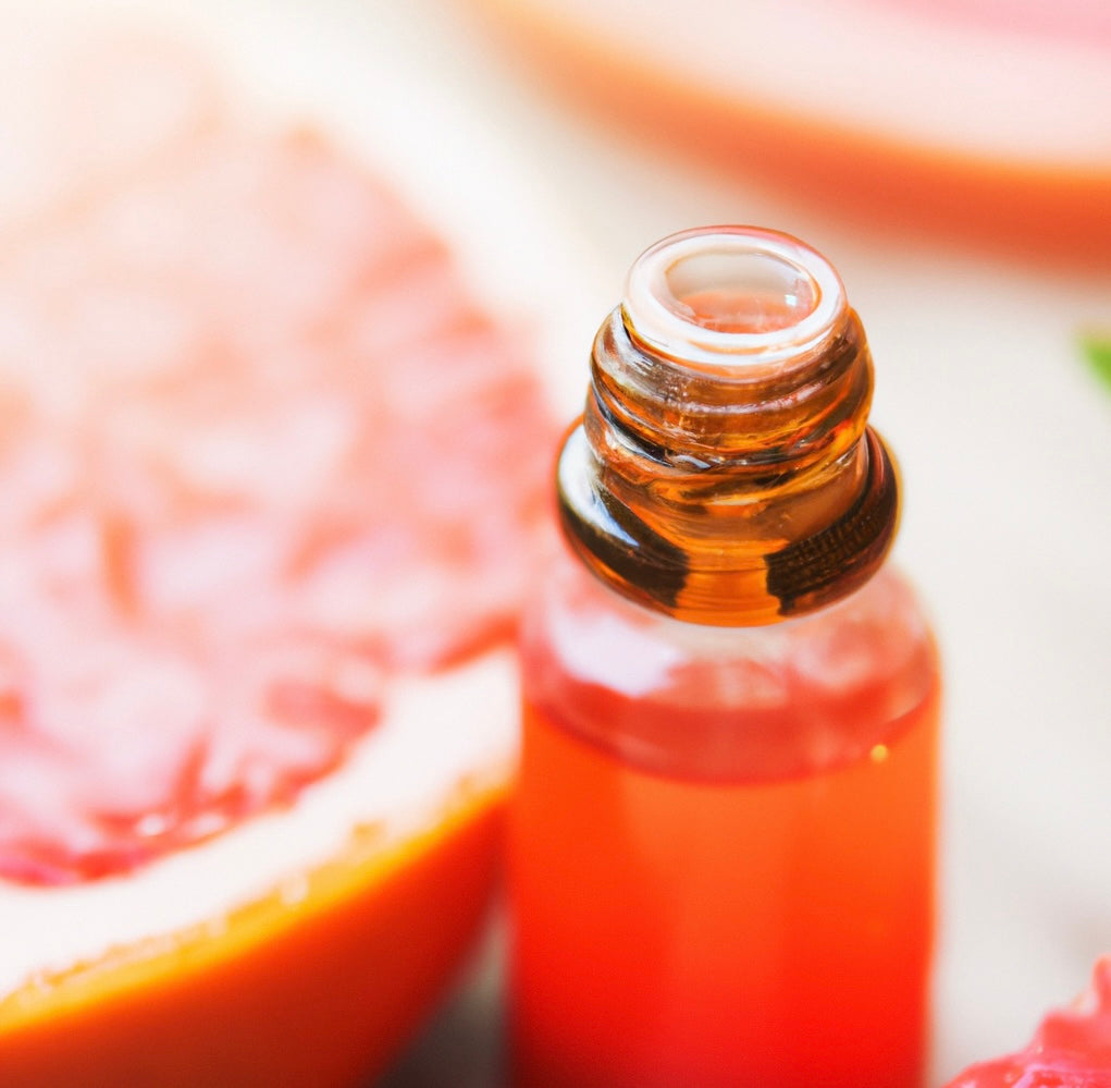 Essential Oil - Pink Grapefruit - Emz Blendz Soap Co.