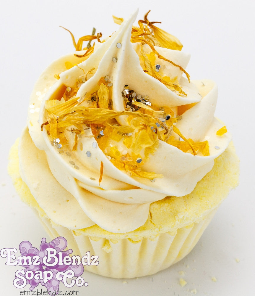 Lemon Cream &amp; Calendula | Foaming Tub Cake - Emz Blendz
