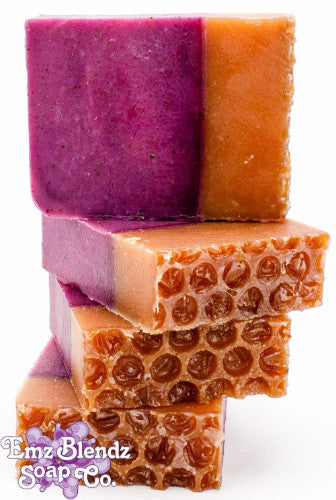 Blackberry Beeswax Soap Bar | Luxurious Natural Cleanser    Em'z Blendz Soap Co.